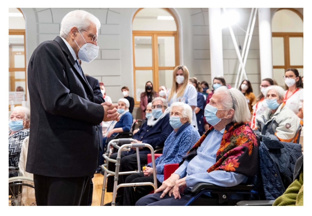 Mattarella: “Gli anziani sono preziosi, è importante prendersene&nbsp;cura”